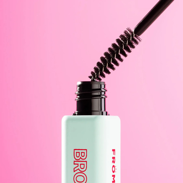 Гель для фіксації брів OKO Brow Fix, 7 мл Гель для фіксації брів OKO Brow Fix, 7 мл