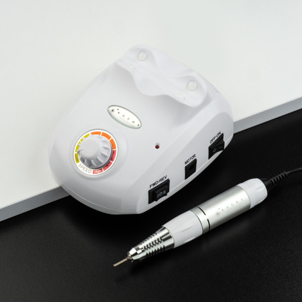 Фрезер для манікюру BUCOS Nail Drill ZS-603 WHITE 45 Вт, 35 000 об./хв. Фрезер для манікюру BUCOS Nail Drill ZS-603 WHITE 45 Вт, 35 000 об./хв.