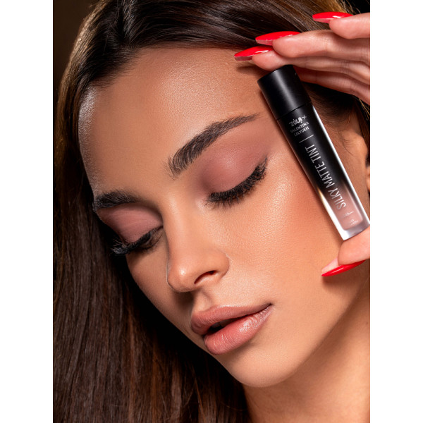 Тіні для повік Silky Matte Tint ZOLA x Valentina - 08 Pink Opal Тіні для повік Silky Matte Tint ZOLA x Valentina - 08 Pink Opal